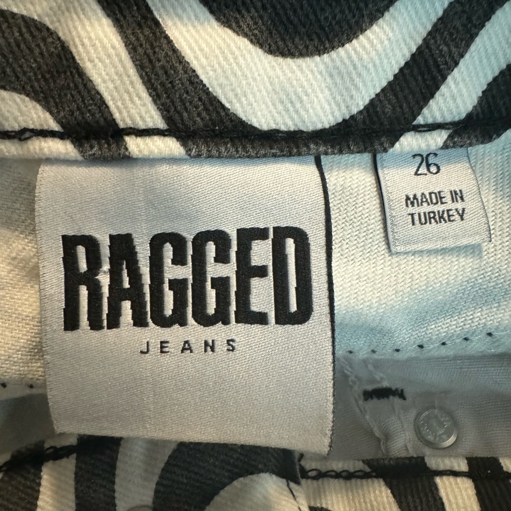 Ragged Jeans - Picture 4 of 6